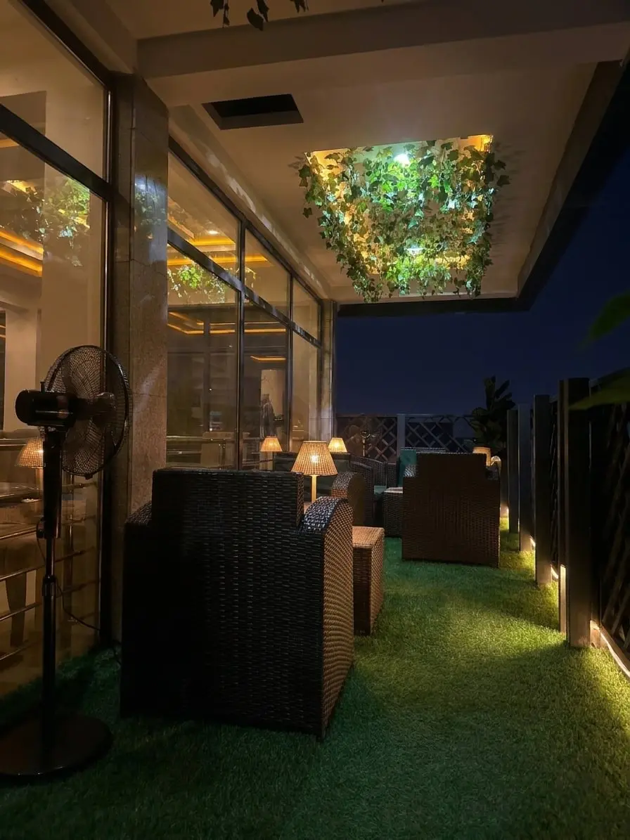 In-Room Dining 2