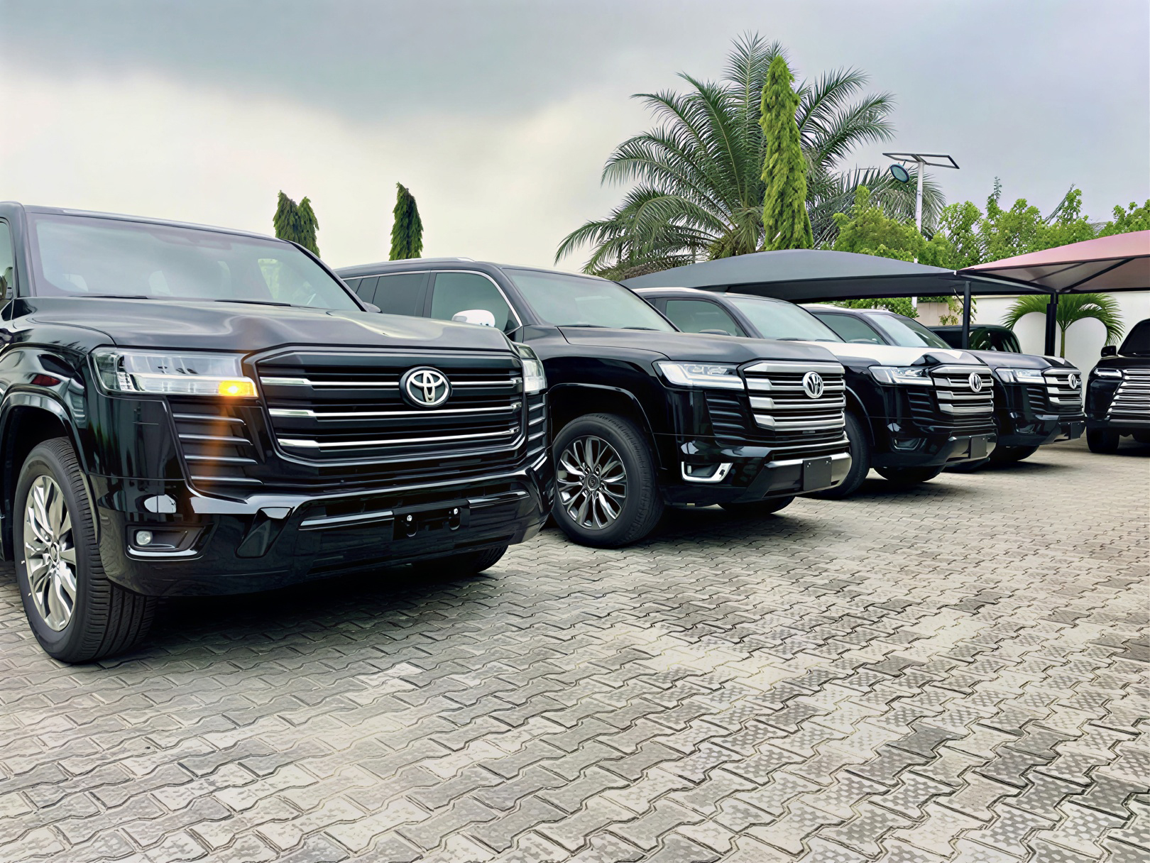 Chauffeur Service 3